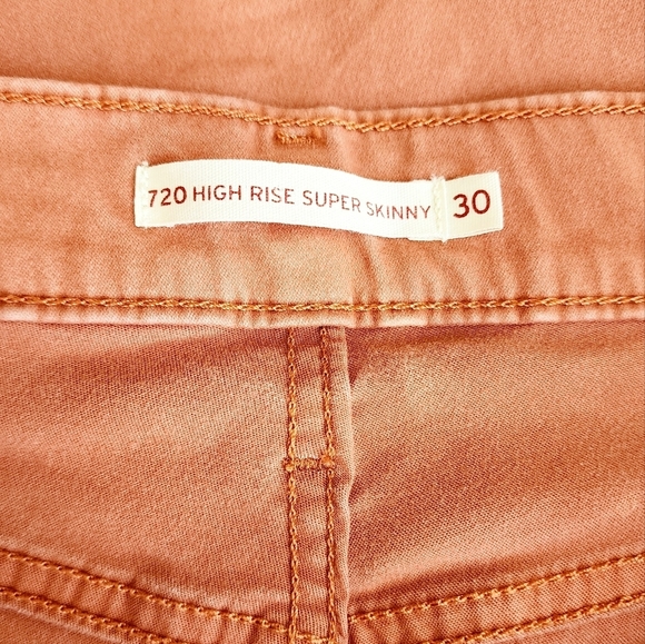 Levi Strauss 720 High Rise Super Skinny Pants - Picture 6 of 8